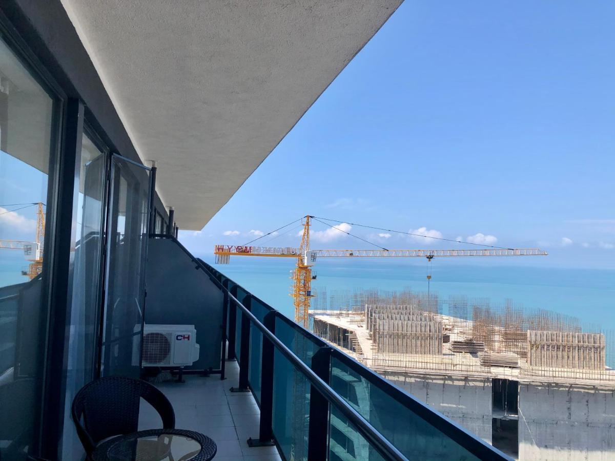 Batumi Orbi Beach Tower Bagian luar foto
